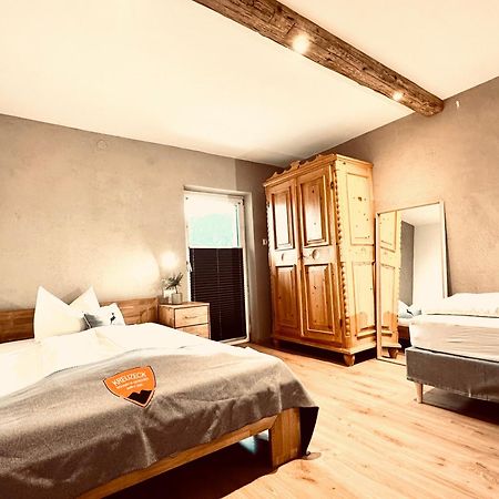 Pension Kreuzeck - Dein Gluecksplatz Am Lech Вайсенбах ам Лех Екстериор снимка