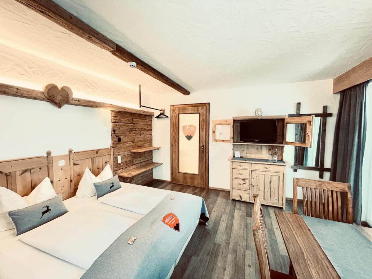 Pension Kreuzeck - Dein Gluecksplatz Am Lech Вайсенбах ам Лех Екстериор снимка