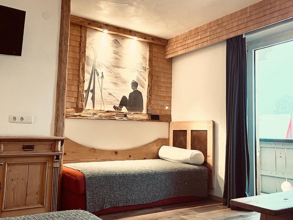 Pension Kreuzeck - Dein Gluecksplatz Am Lech Вайсенбах ам Лех Екстериор снимка