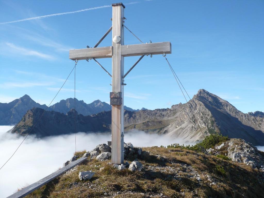 Pension Kreuzeck - Dein Gluecksplatz Am Lech Вайсенбах ам Лех Екстериор снимка